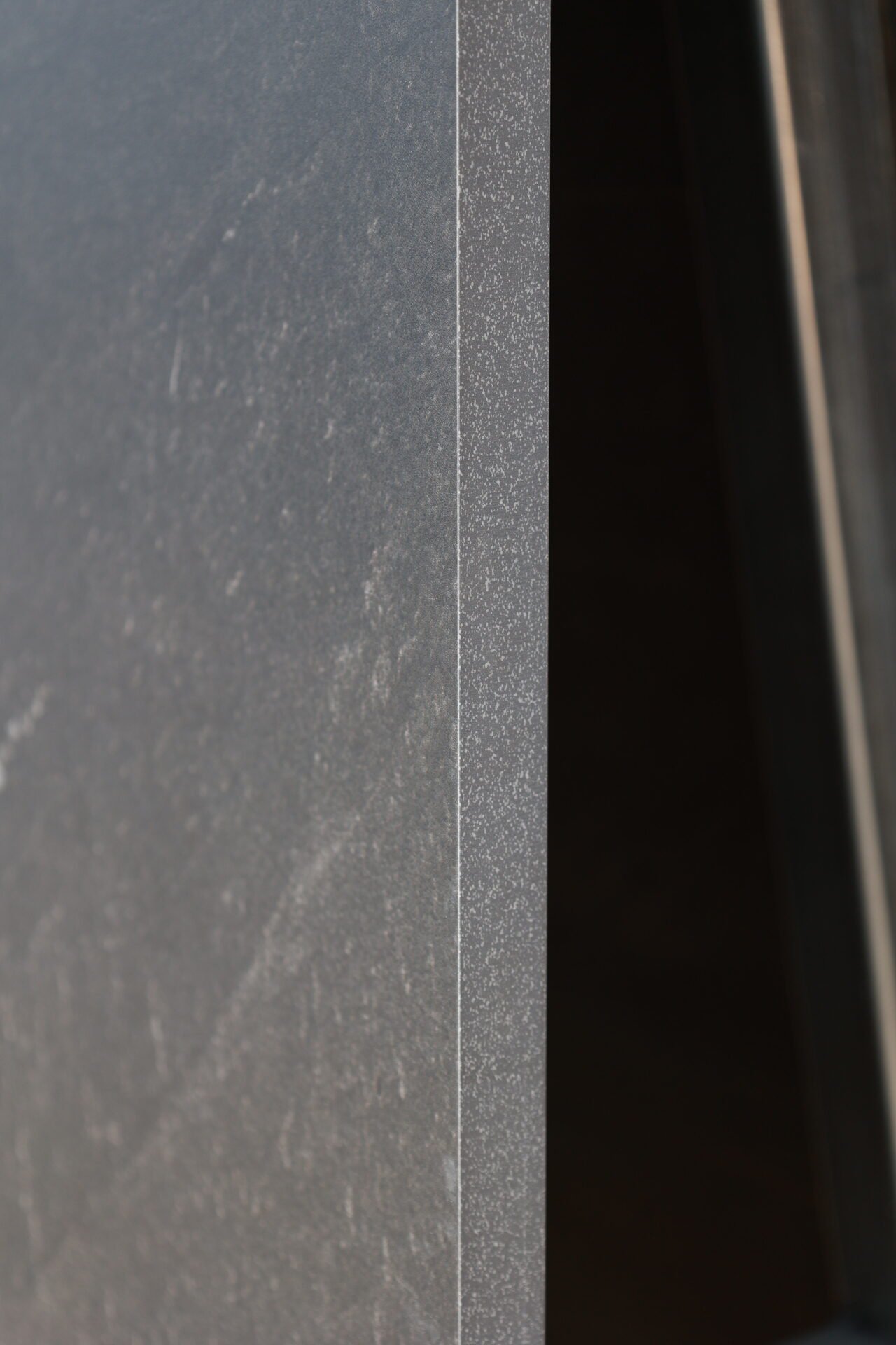 Kunlun Black Detail