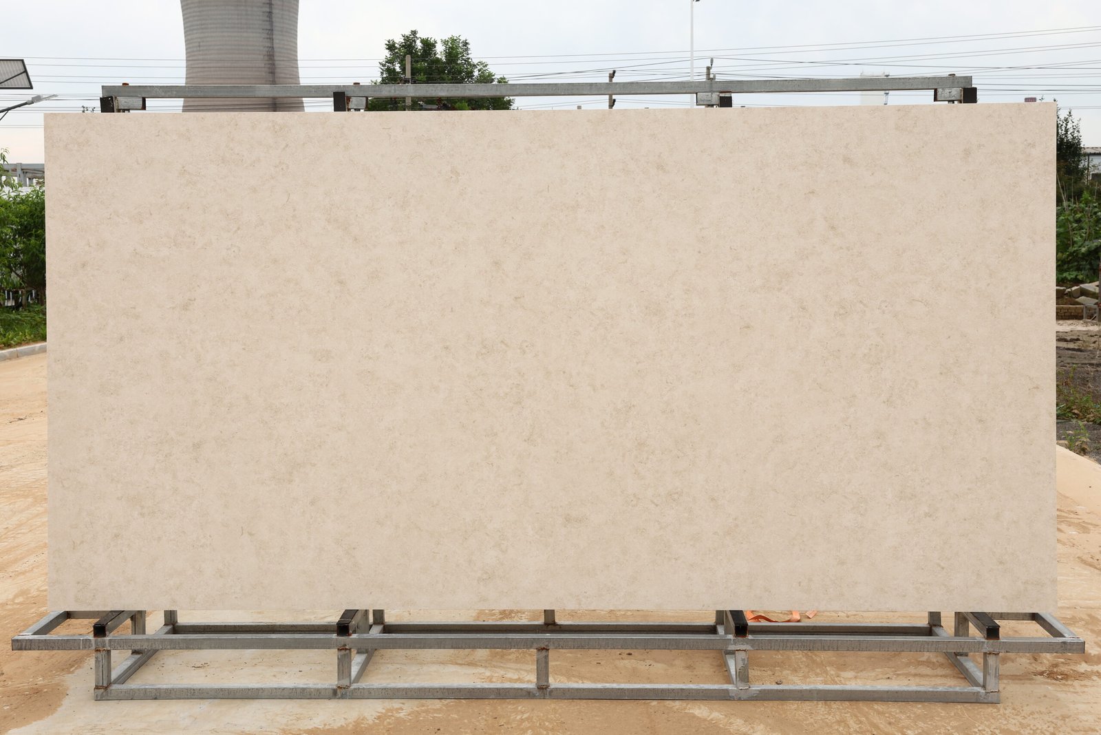 Demi-Beige slab photo