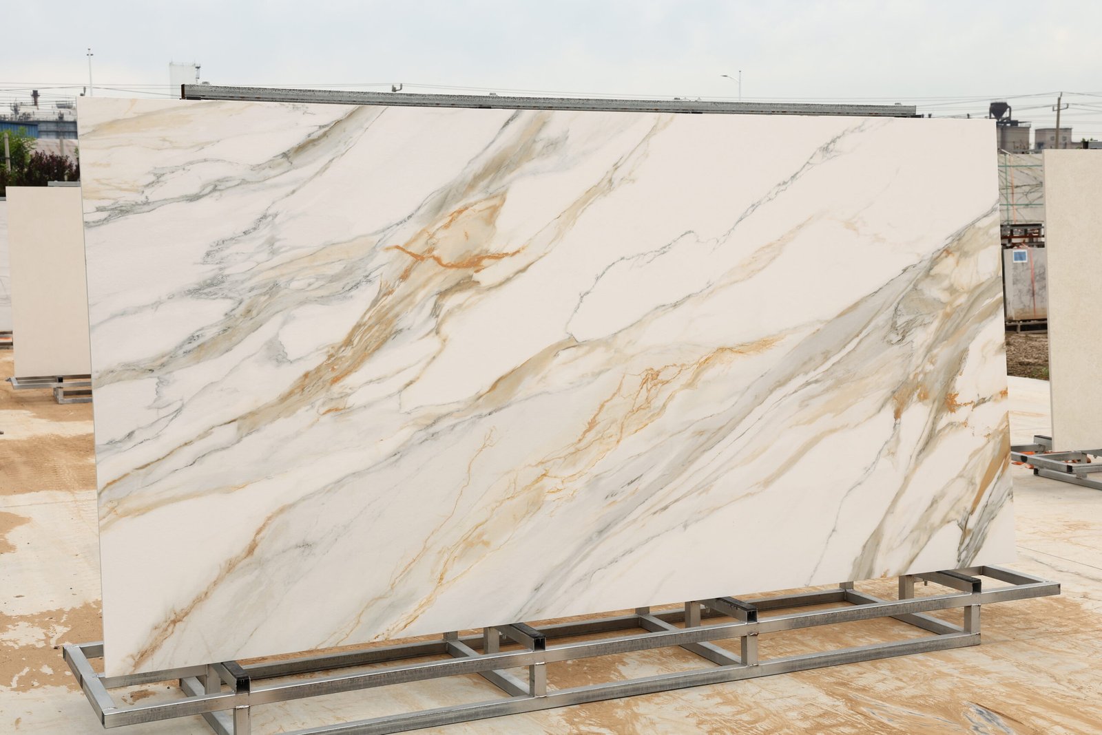 Windsor Gold Slab Photos